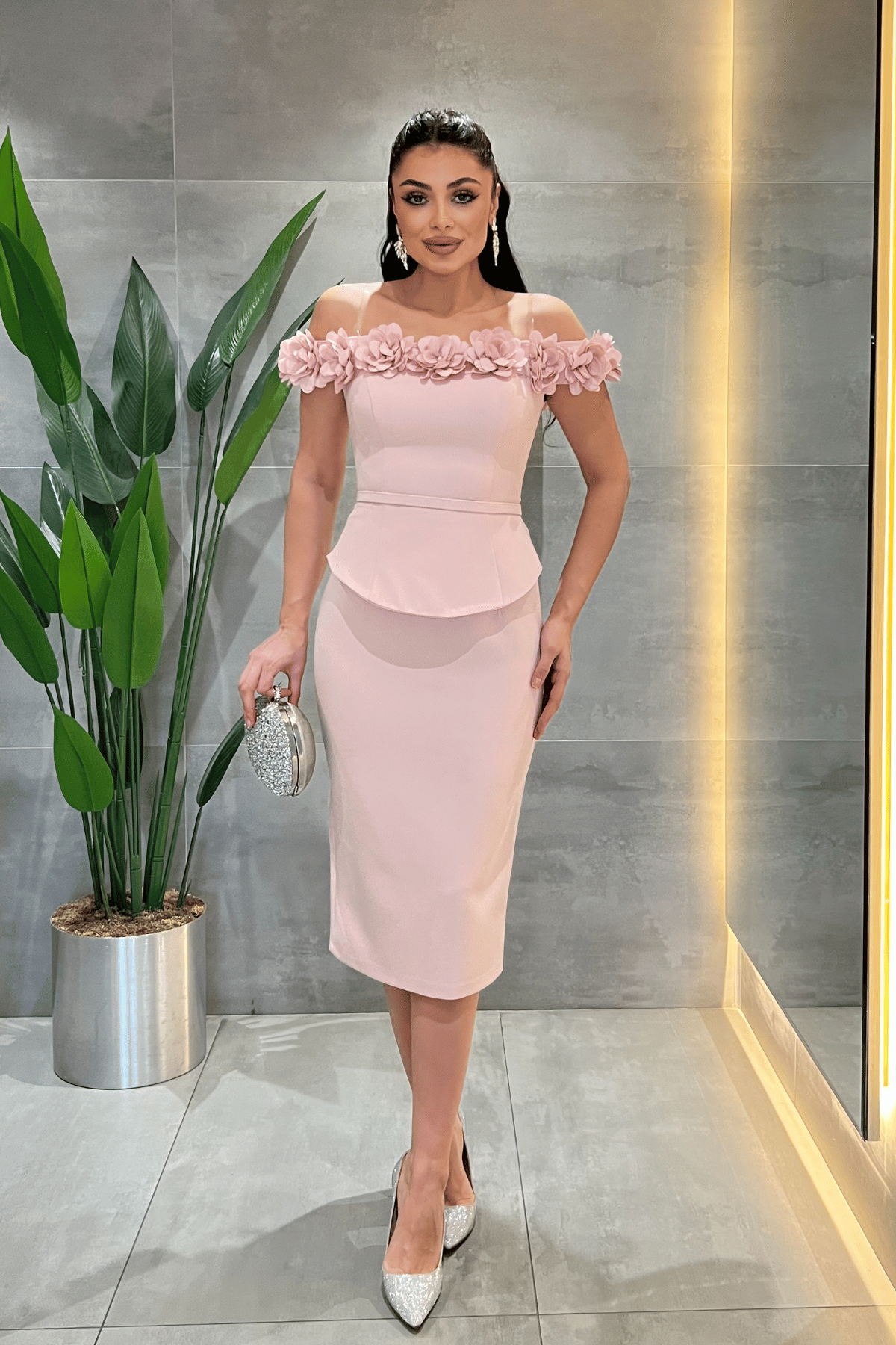 Double Kumaş Çiçek Detaylı Kalem Elbise - PUDRA