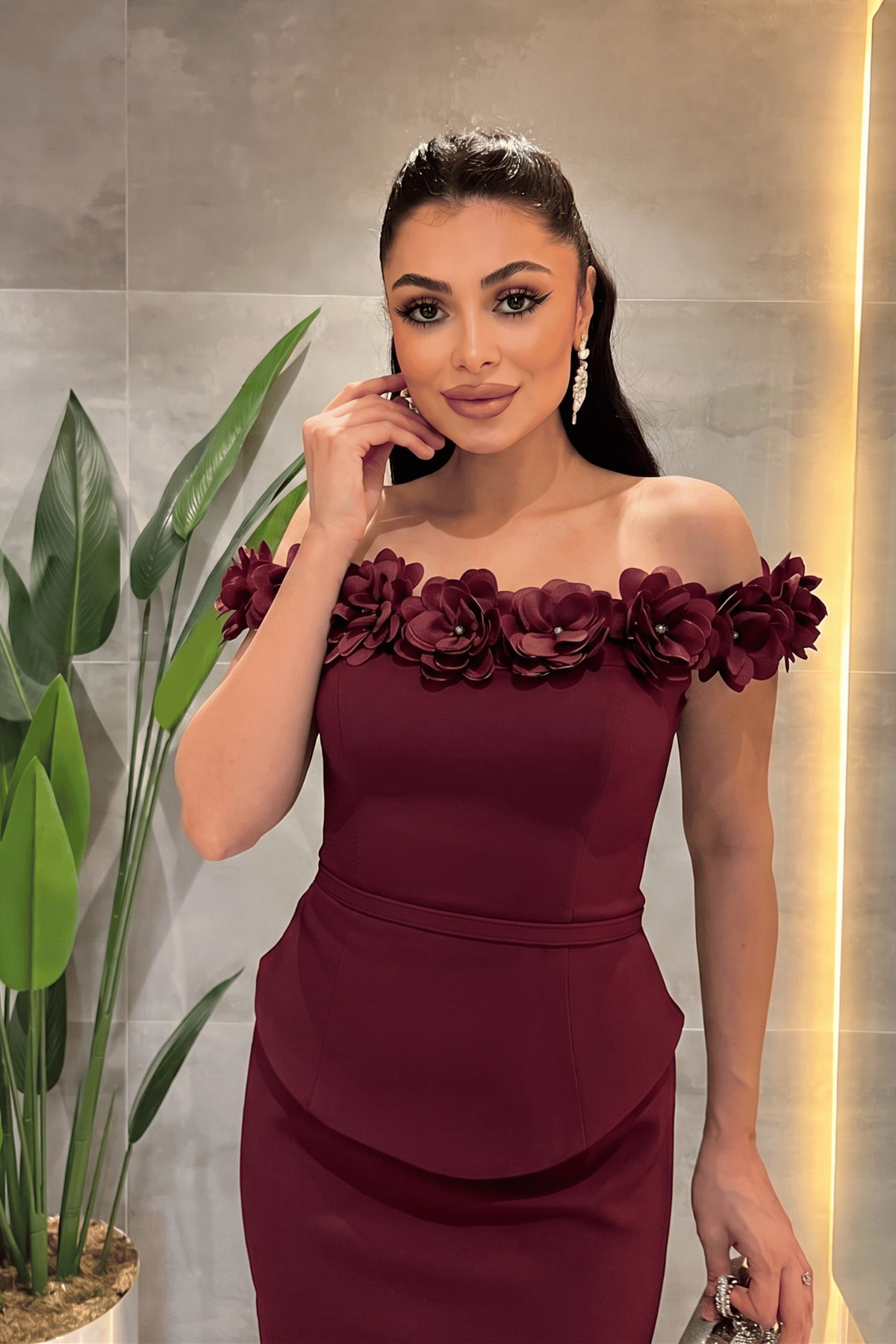 Double Kumaş Çiçek Detaylı Kalem Elbise - BORDO