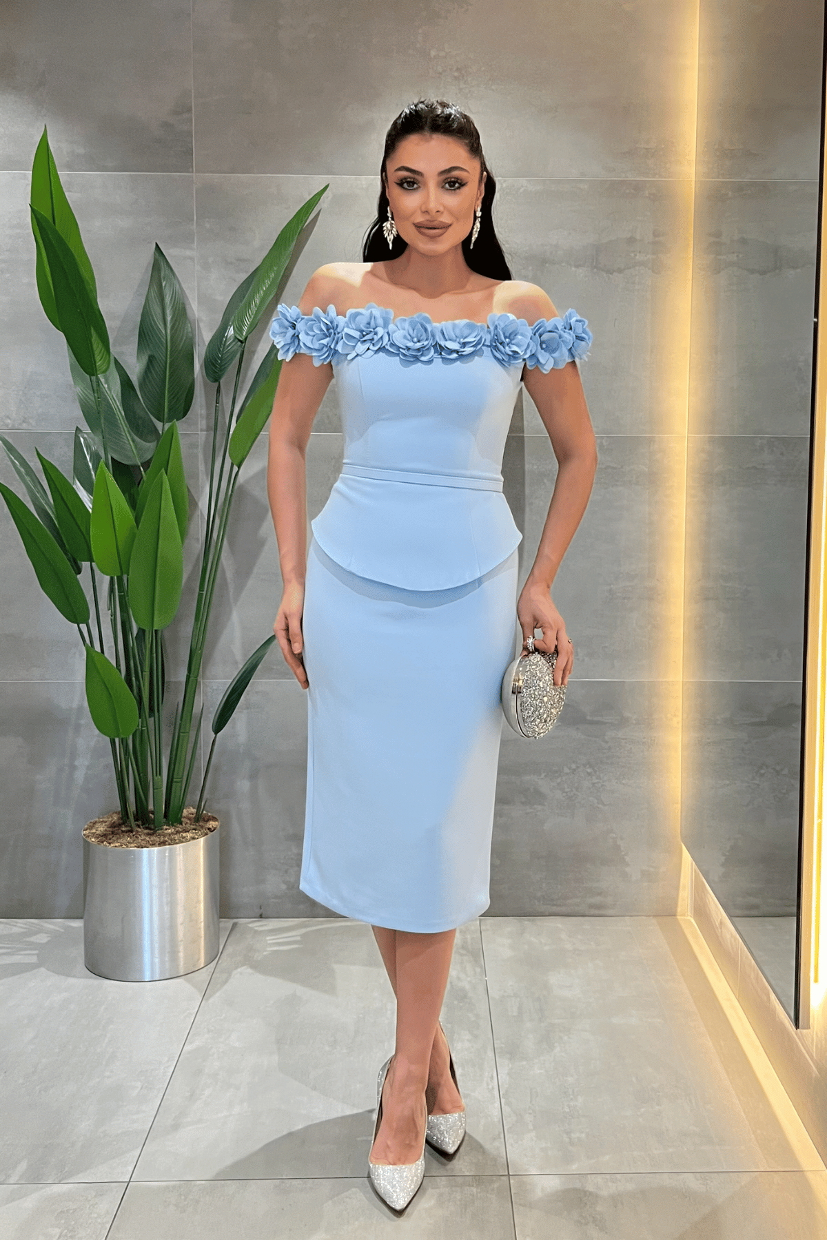 Double Kumaş Çiçek Detaylı Kalem Elbise - BEBE MAVİSİ