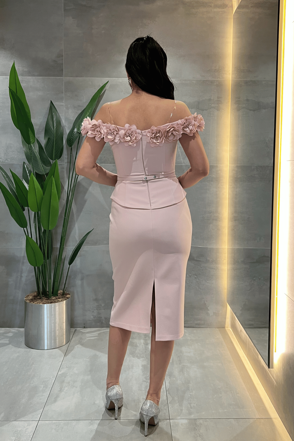 Double Kumaş Çiçek Detaylı Kalem Elbise - PUDRA