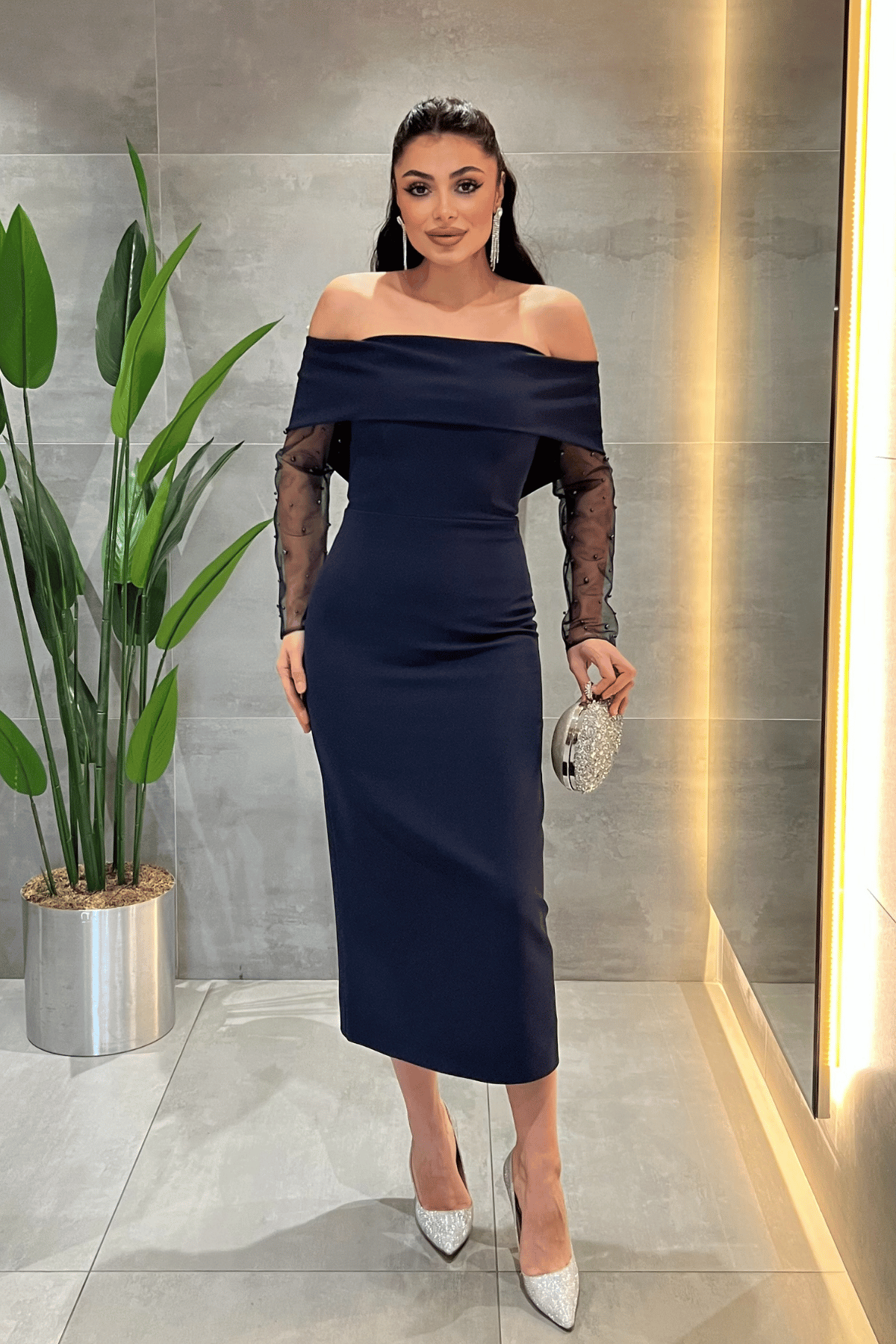 Double Kumaş İnci Detaylı Kayık Yaka Elbise - LACİVERT