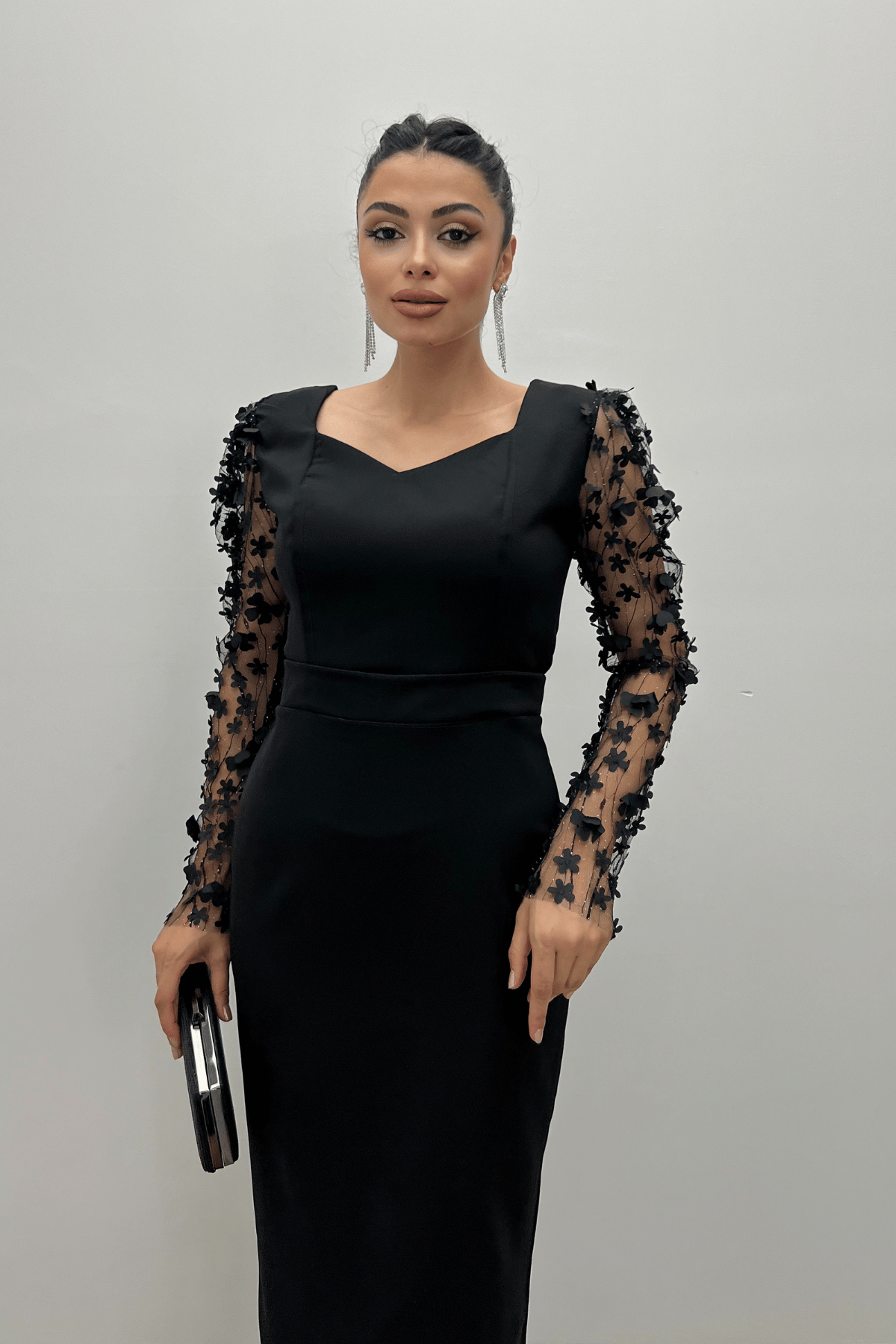 Crepe Fabric 3D Sleeve Flowy Pencil Dress - Black