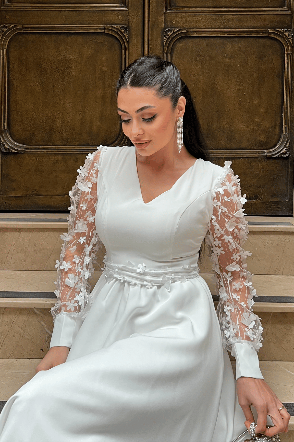 Double Kumaş Kolları 3 Boyutlu Çiçekli Elbise - Beyaz