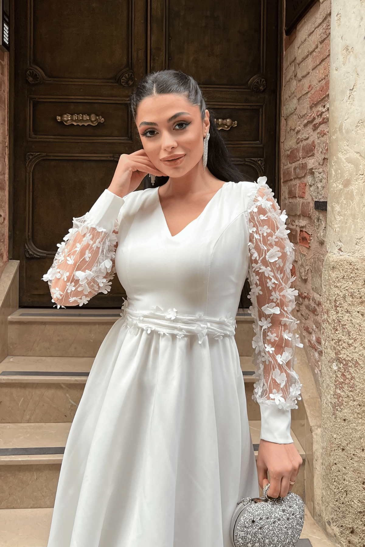 Double Kumaş Kolları 3 Boyutlu Çiçekli Elbise - Beyaz