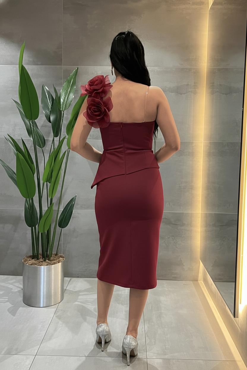 Double Kumaş Tek Kol Gül Detaylı Kalem Elbise - BORDO