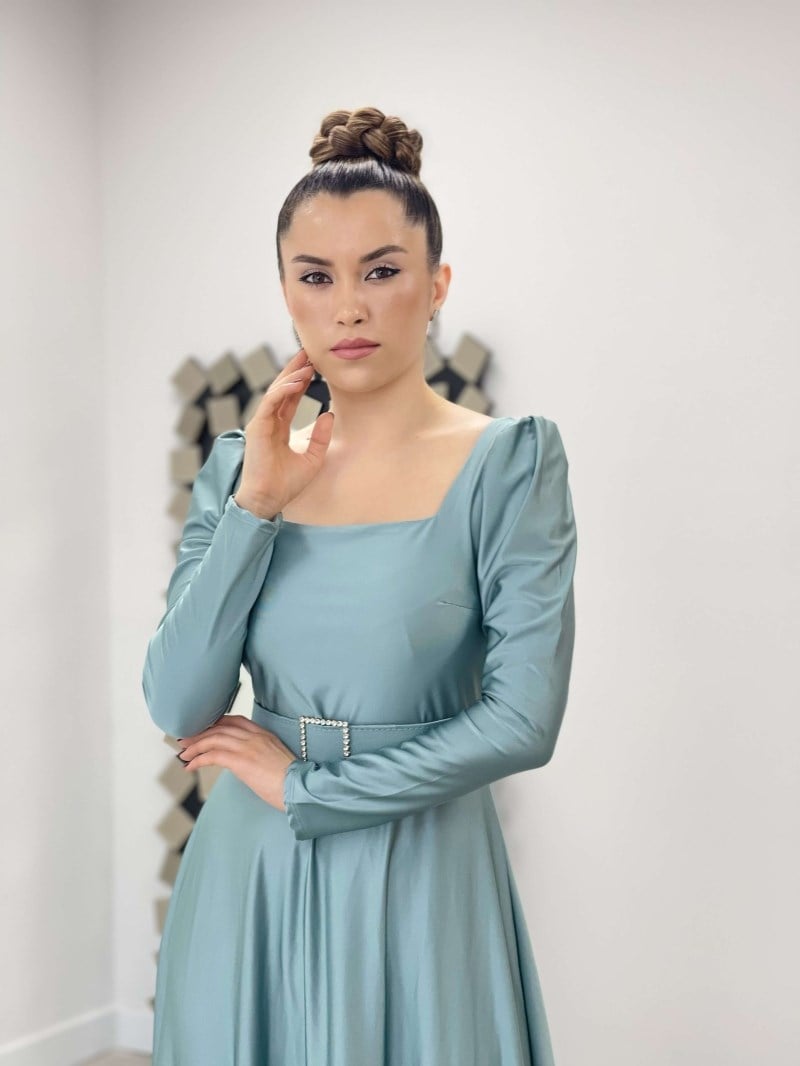 İthal Krep Saten Kumaş Kare Yaka Kiloş Elbise - MİNT YEŞİL