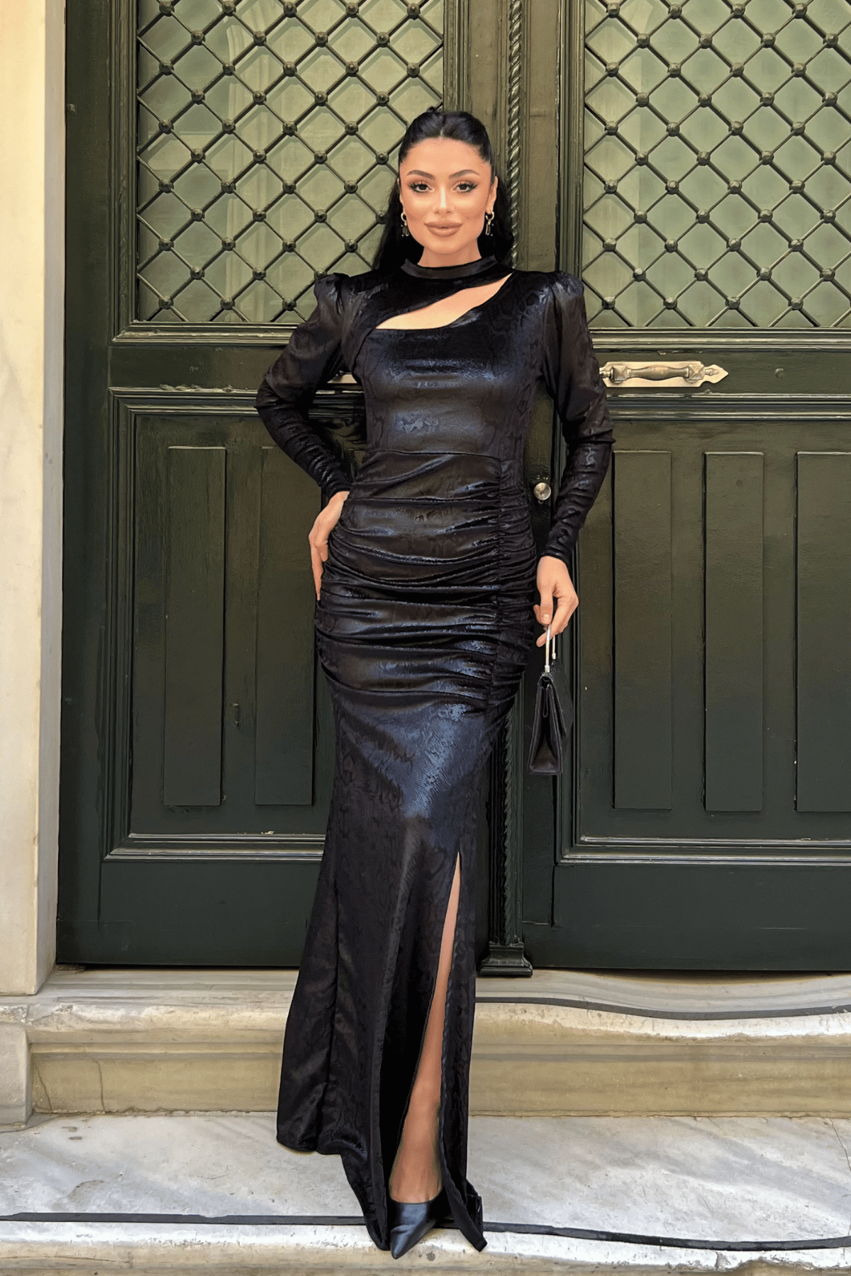 Kadife Kumaş Yılan Desenli Abiye Elbise - SİYAH