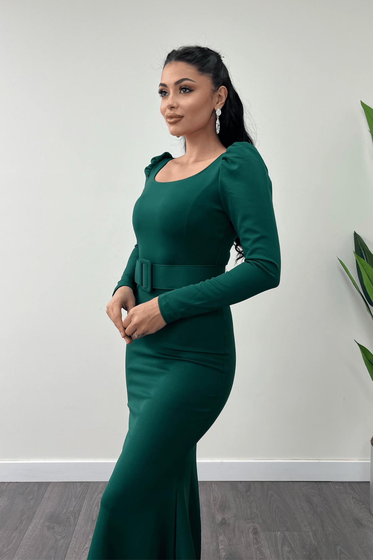 Crepe Fabric Belt Detailed Fish Dress - Emerald