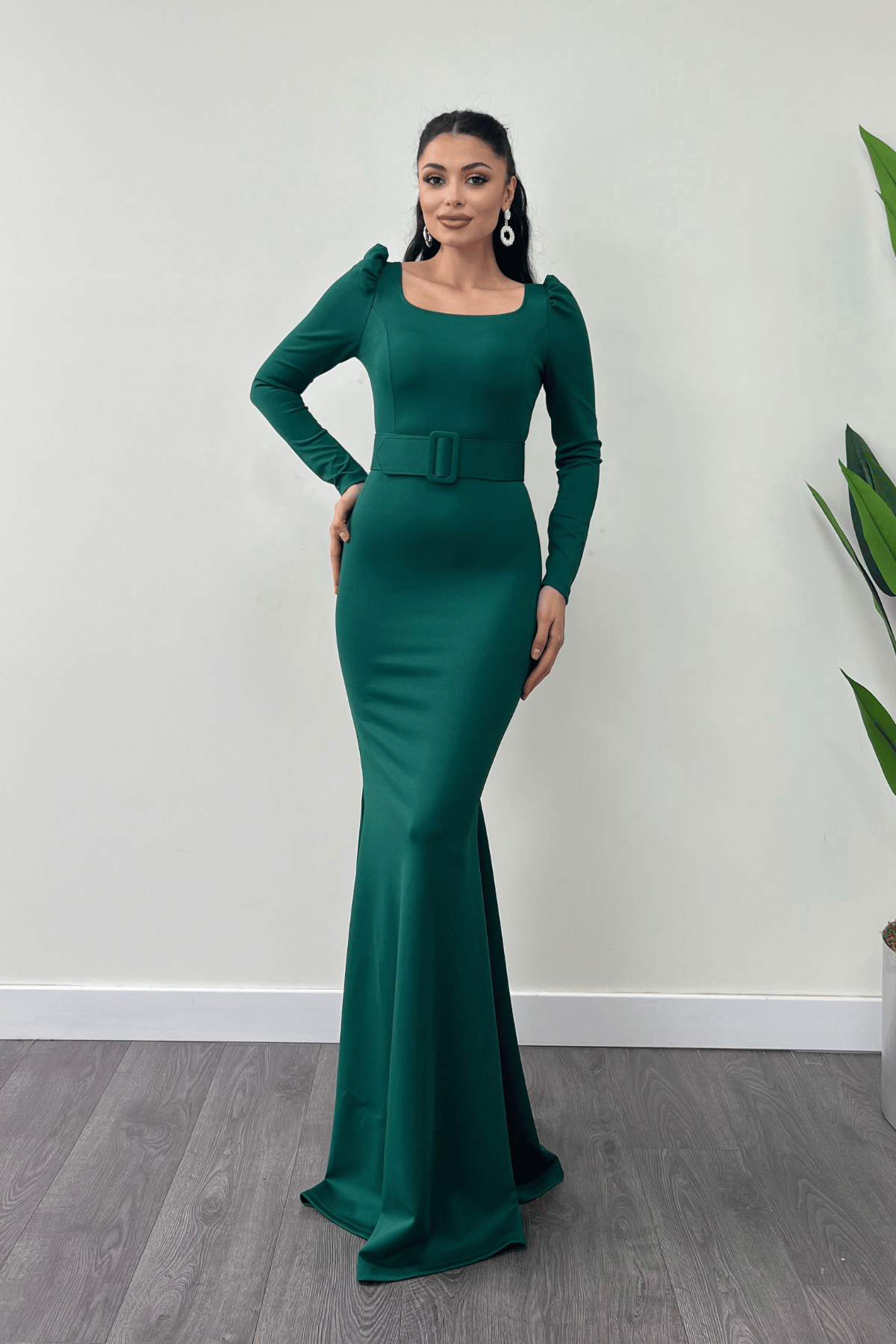 Crepe Fabric Belt Detailed Fish Dress - Emerald