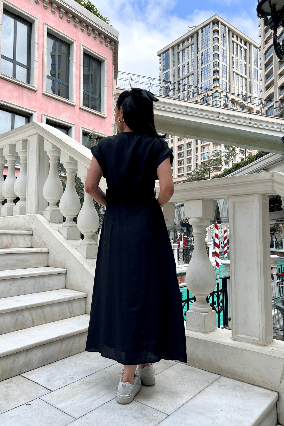 Modal Kumaş Kruvaze Yaka Midi Elbise - SİYAH