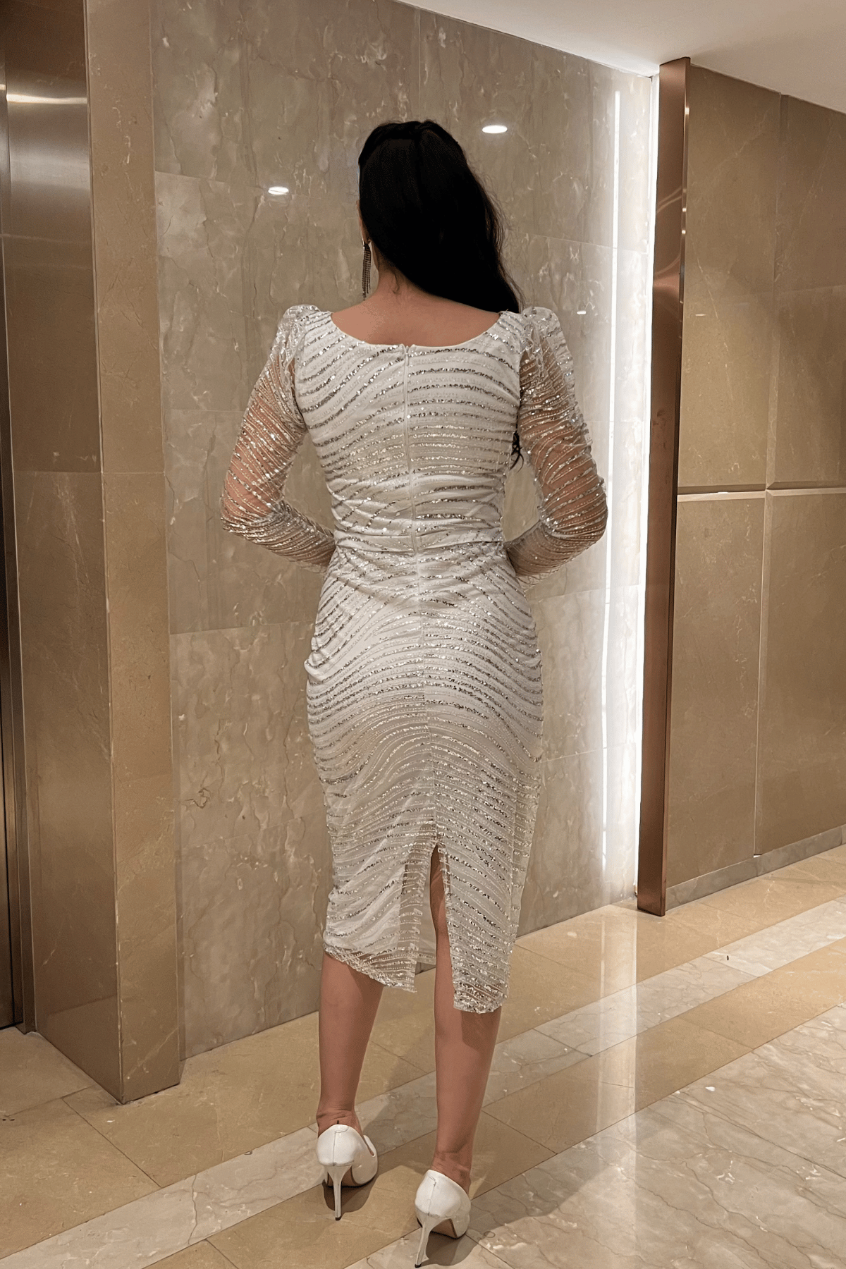 Pullu Payet Kumaş Kare Yaka Kalem Elbise - BEYAZ