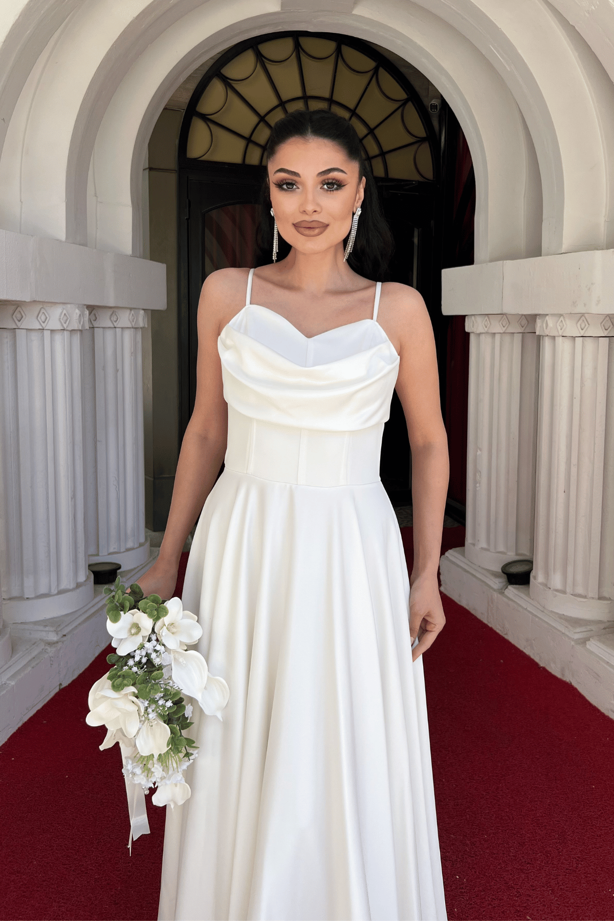 Saten Kumaş Balen Detaylı Degaje Yaka Elbise - BEYAZ