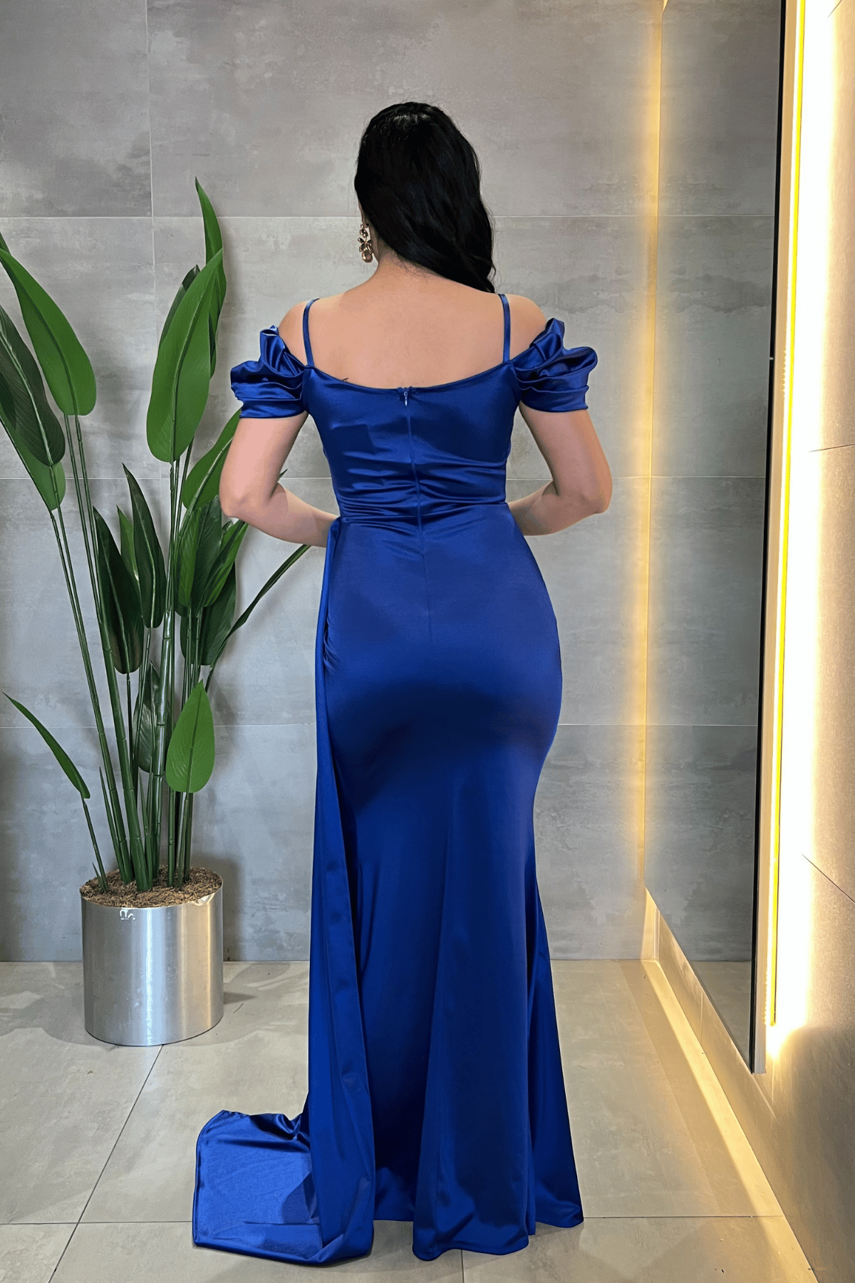 Saten Kumaş Büzgülü Şal Detaylı Abiye Elbise - SAKS MAVİ