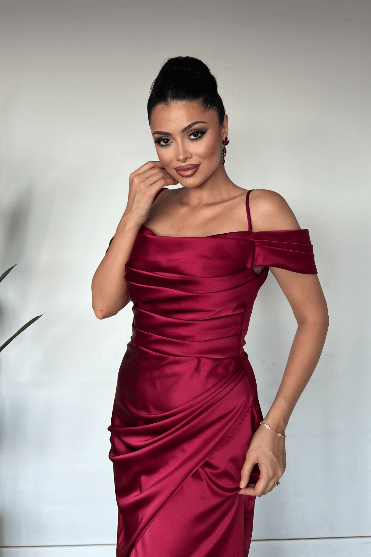 Saten Kumaş Degaje Yaka Abiye Elbise - BORDO