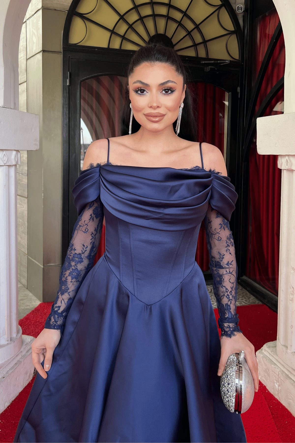 Saten Kumaş Degaje Yaka Dantel Detaylı Midi Elbise - LACİVERT