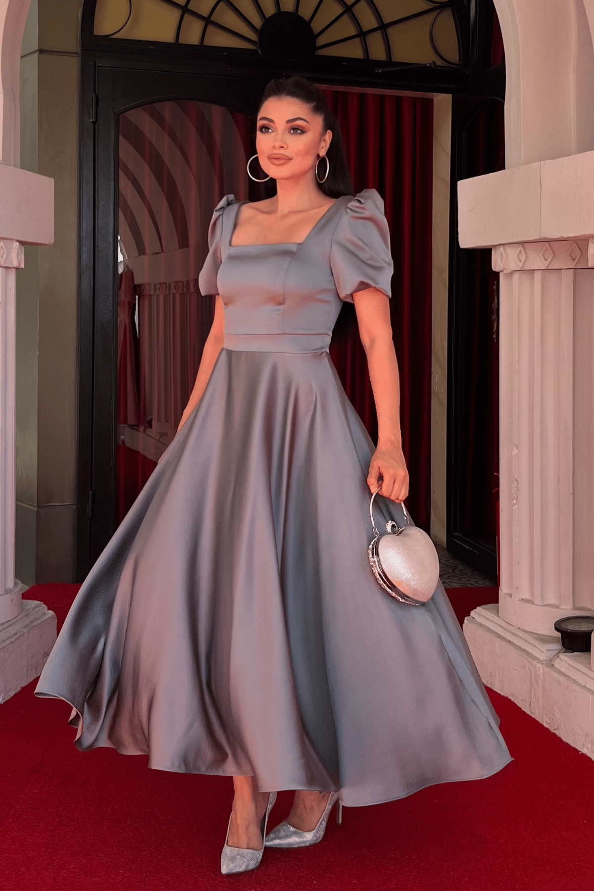 Saten Kumaş Kare Yaka Balon Kol Midi Elbise - MİNT YEŞİLİ