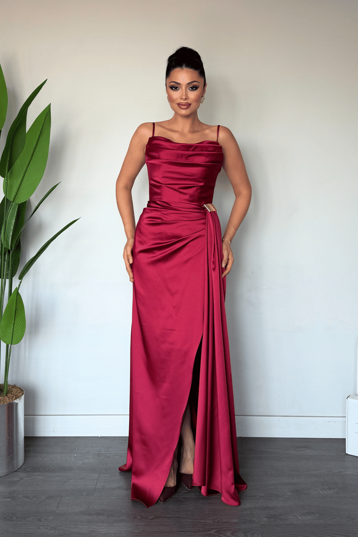 Saten Kumaş Şal Detaylı Abiye Elbise - BORDO