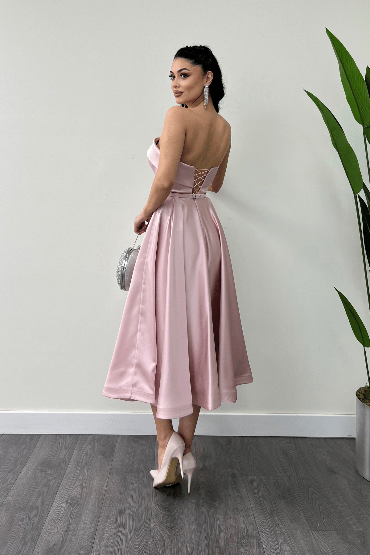 Saten Kumaş Sırt İp Detaylı Midi Elbise - PUDRA