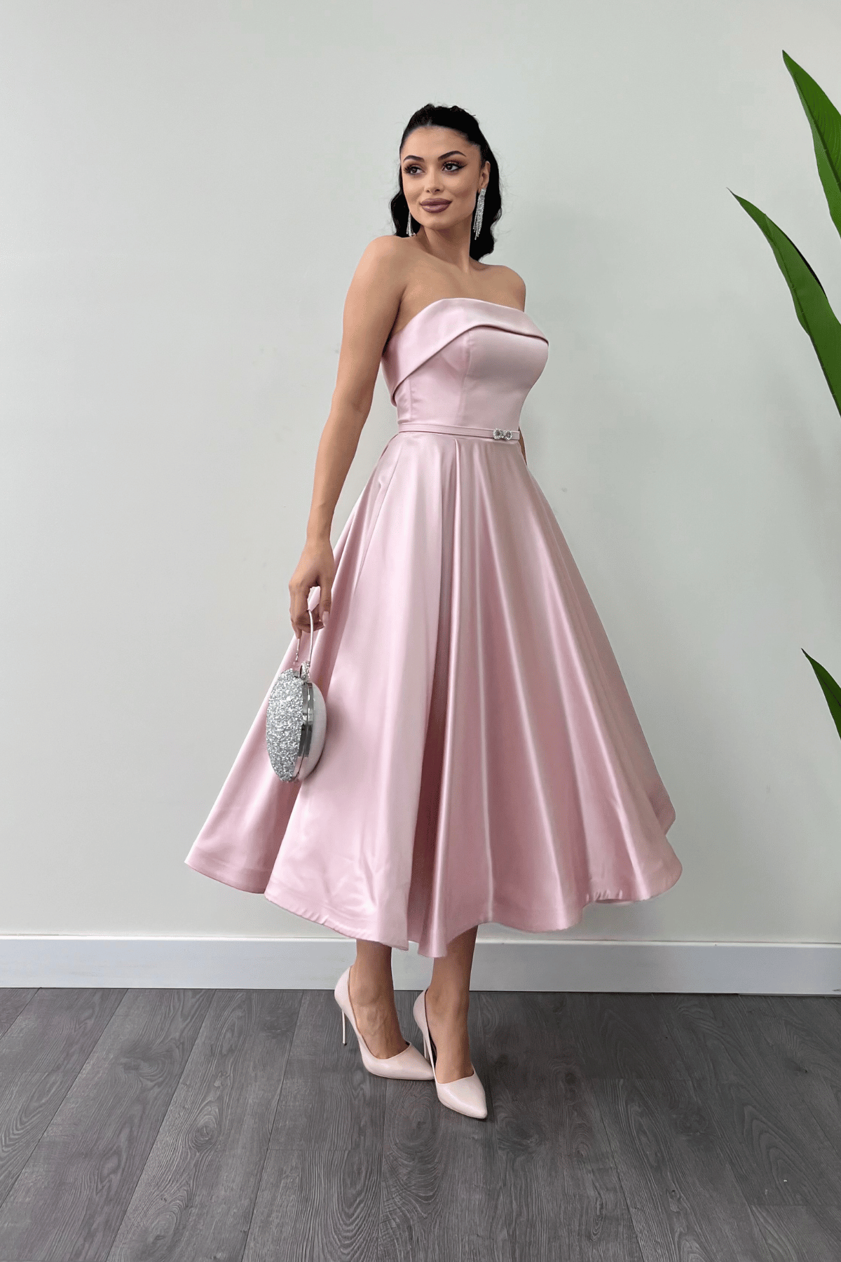 Saten Kumaş Sırt İp Detaylı Midi Elbise - PUDRA