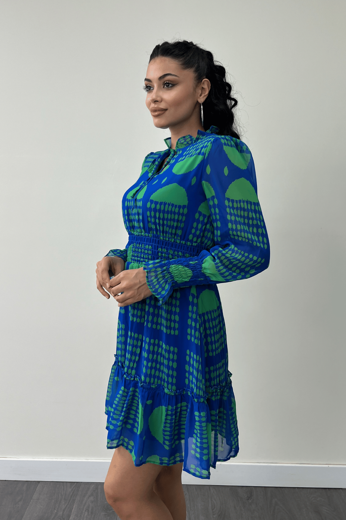 Şifon Kumaş Beli Lastik Detaylı Mini Elbise - SAKS MAVİ