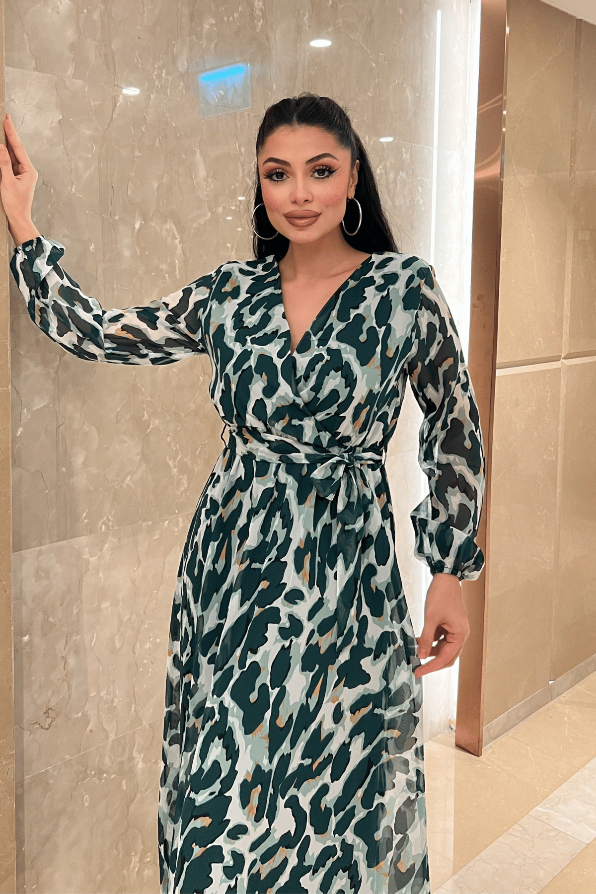 Şifon Kumaş Beli Lastikli Elbise - YEŞİL