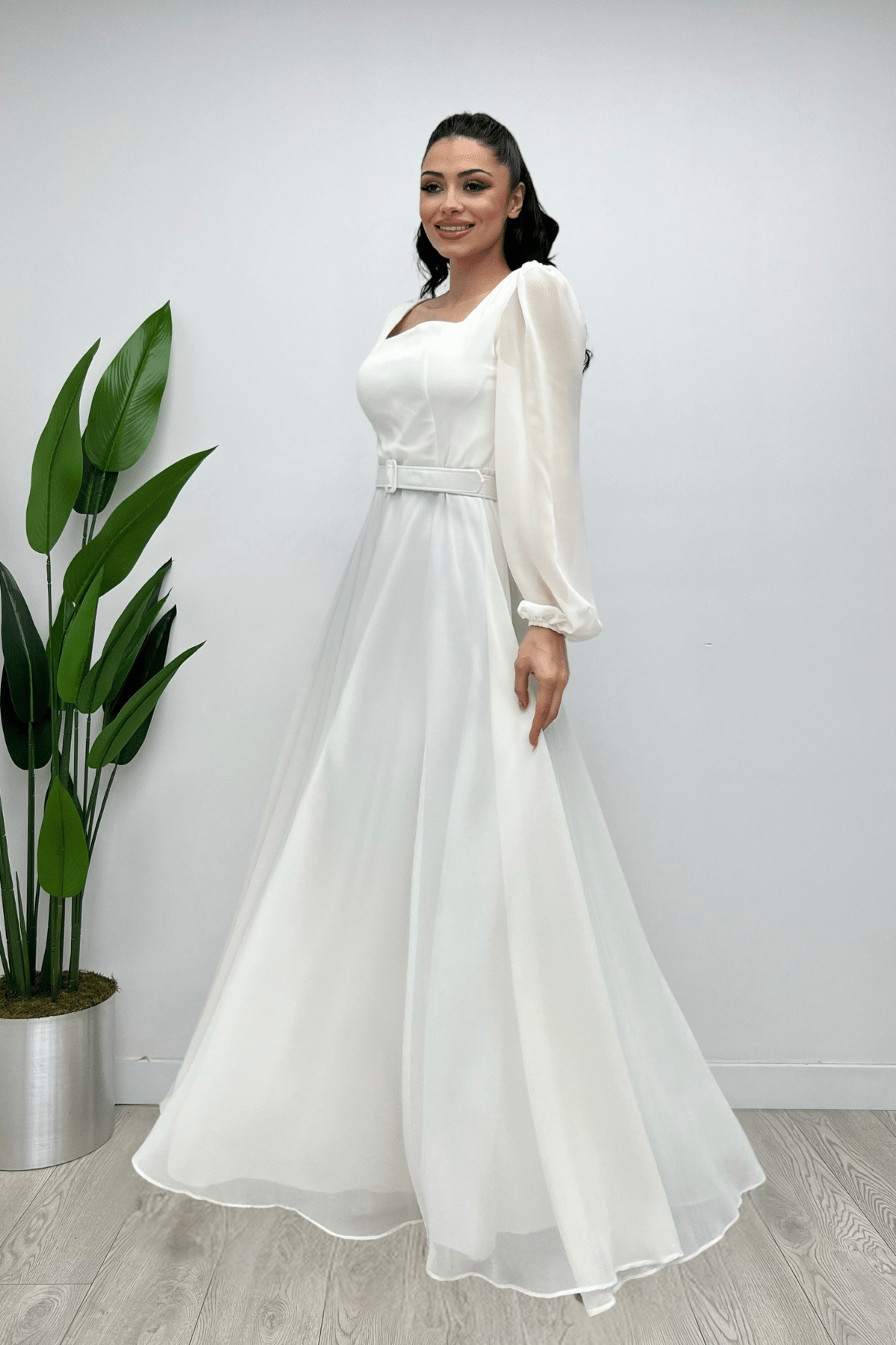 Şifon Kumaş Kare Yaka Kiloş Elbise - BEYAZ