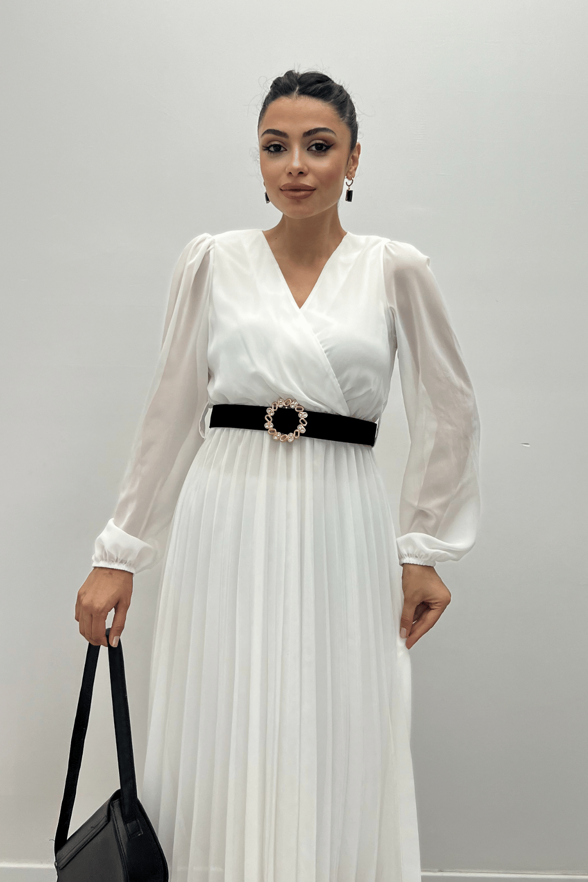 Şifon Kumaş Kruvaze Yaka Pliseli Elbise - BEYAZ