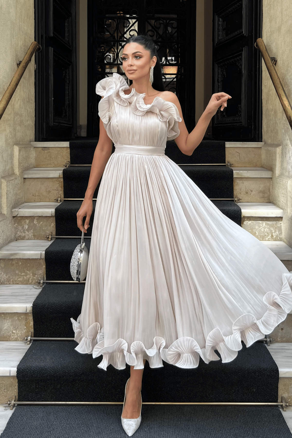 Şifon Kumaş Tek Kol Abiye Elbise - BEJ