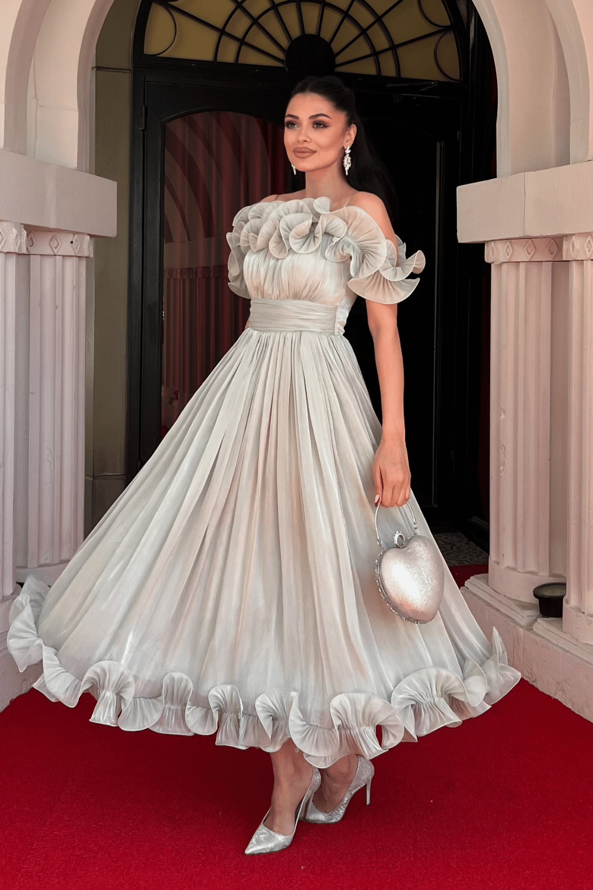 Şifon Kumaş Volan Detaylı Midi Elbise - MİNT YEŞİLİ