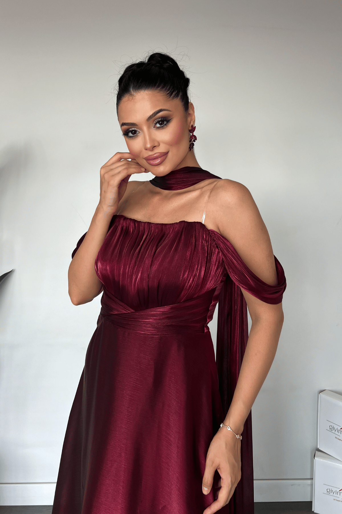 Şifon Organze Kumaş Büzgü Detaylı Abiye Elbise - BORDO