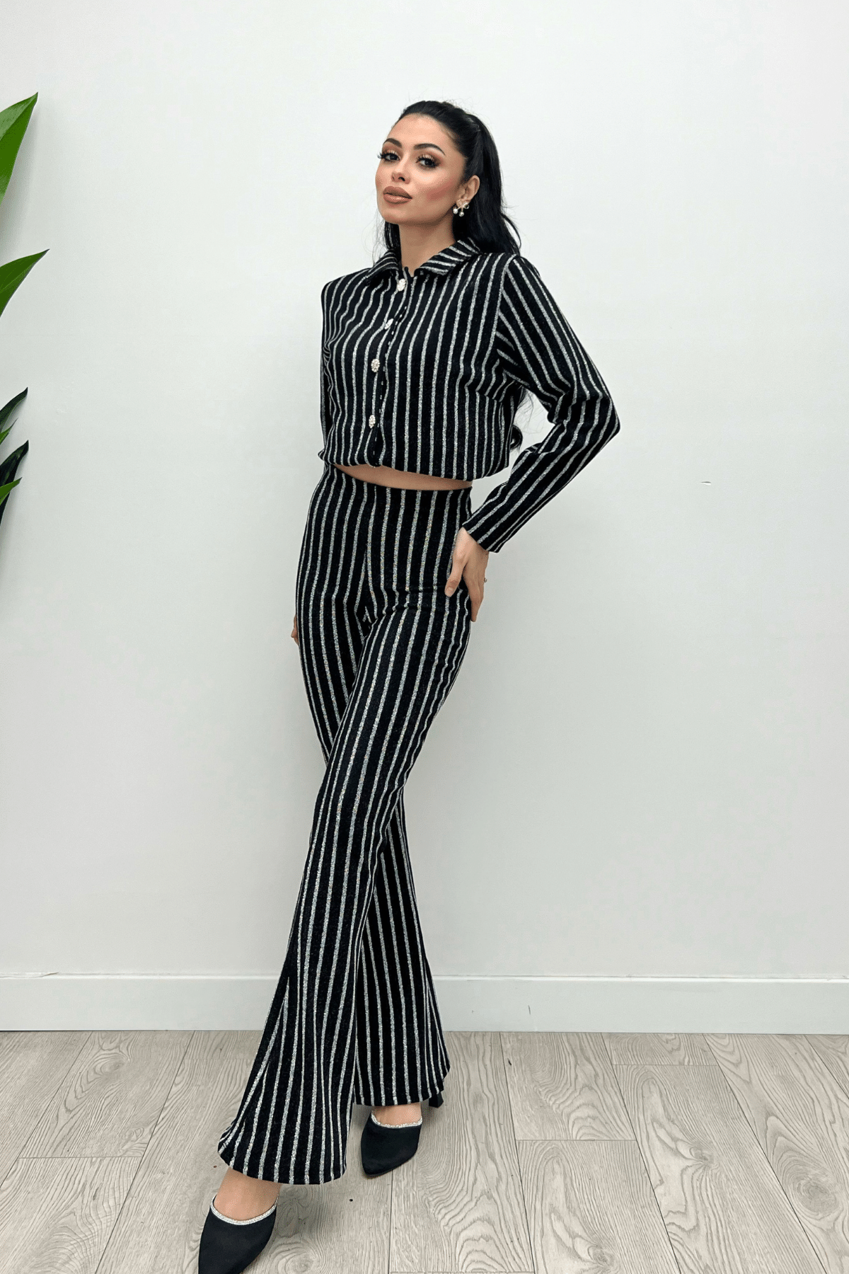 Simli Krep Kumaş İspanyol Paça Pantolon - SİYAH