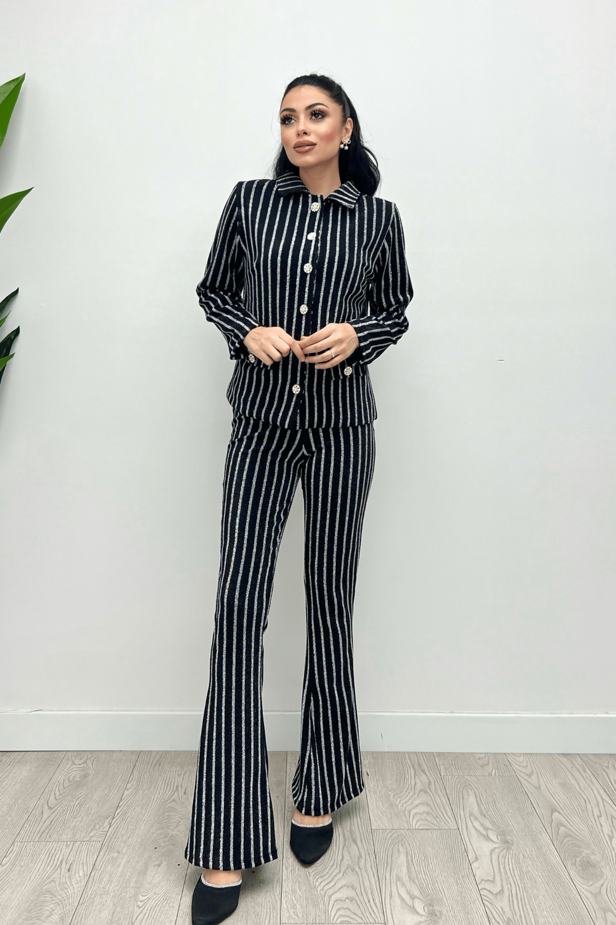 Simli Krep Kumaş İspanyol Paça Pantolon - SİYAH