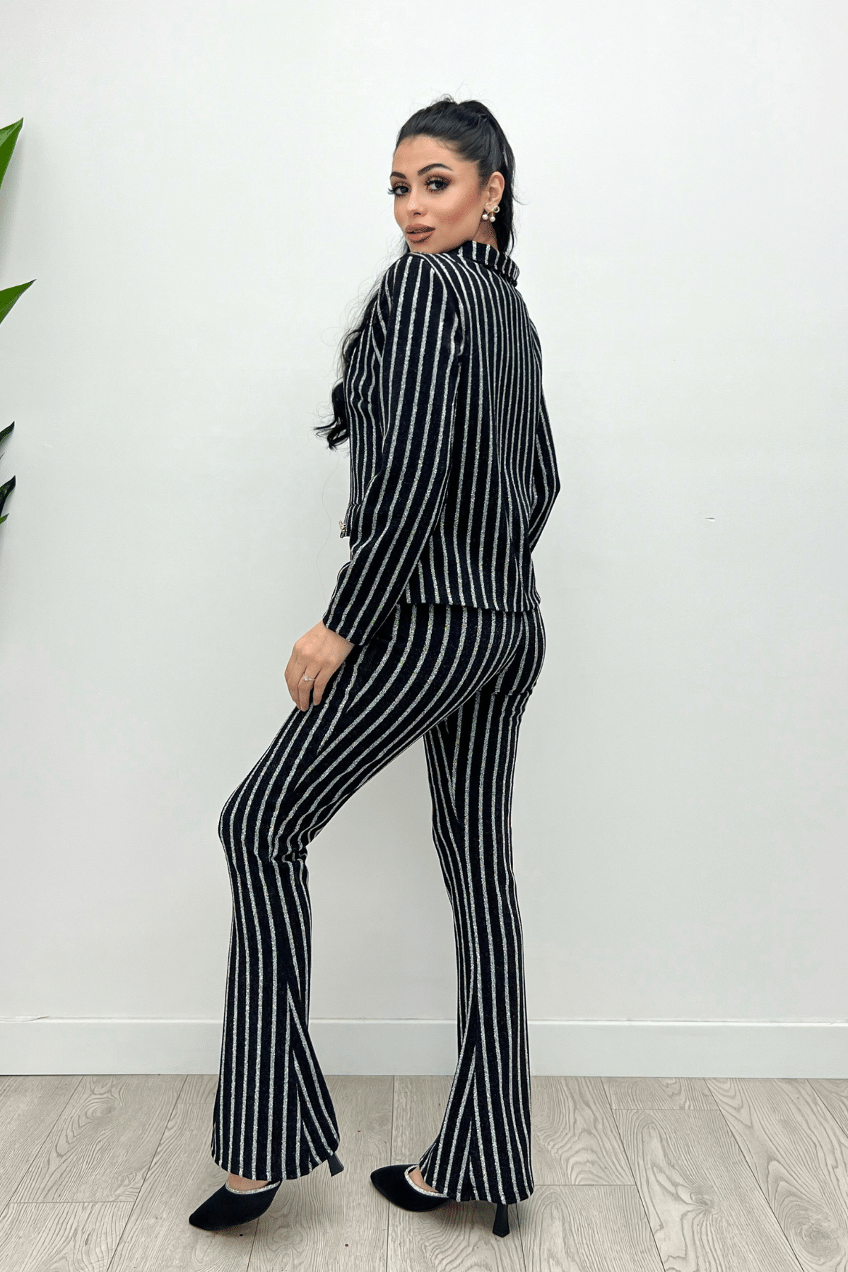 Simli Krep Kumaş İspanyol Paça Pantolon - SİYAH