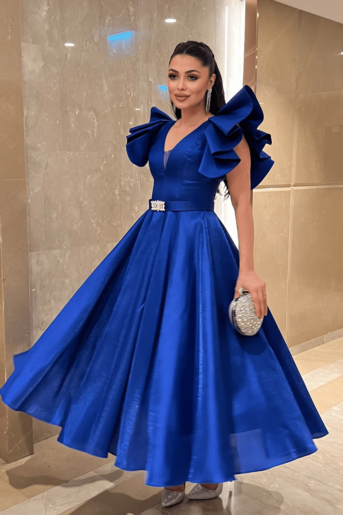 Tafta Kumaş Omuz Volanlı Midi Boy Elbise - SAKS MAVİ