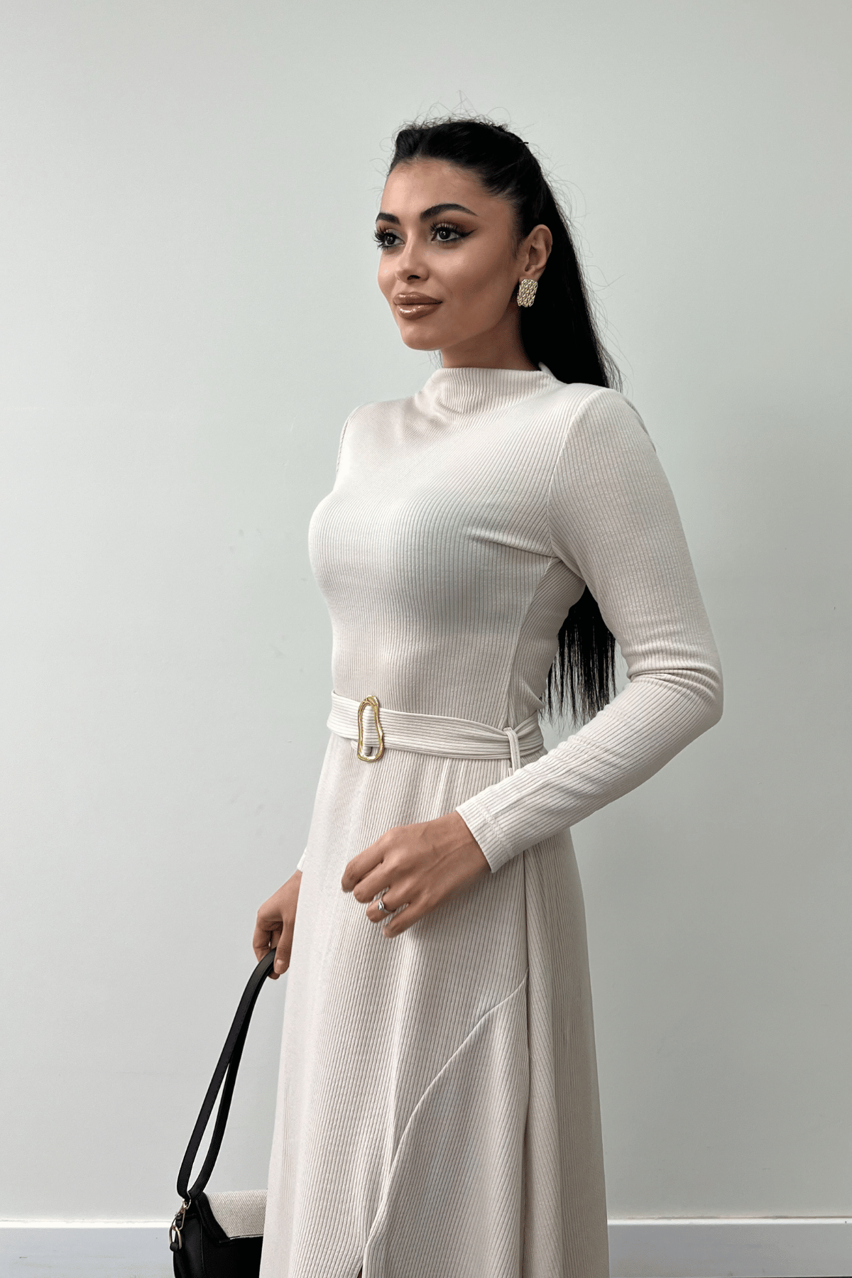 Triko Kumaş Kemer Detaylı Elbise - KREM