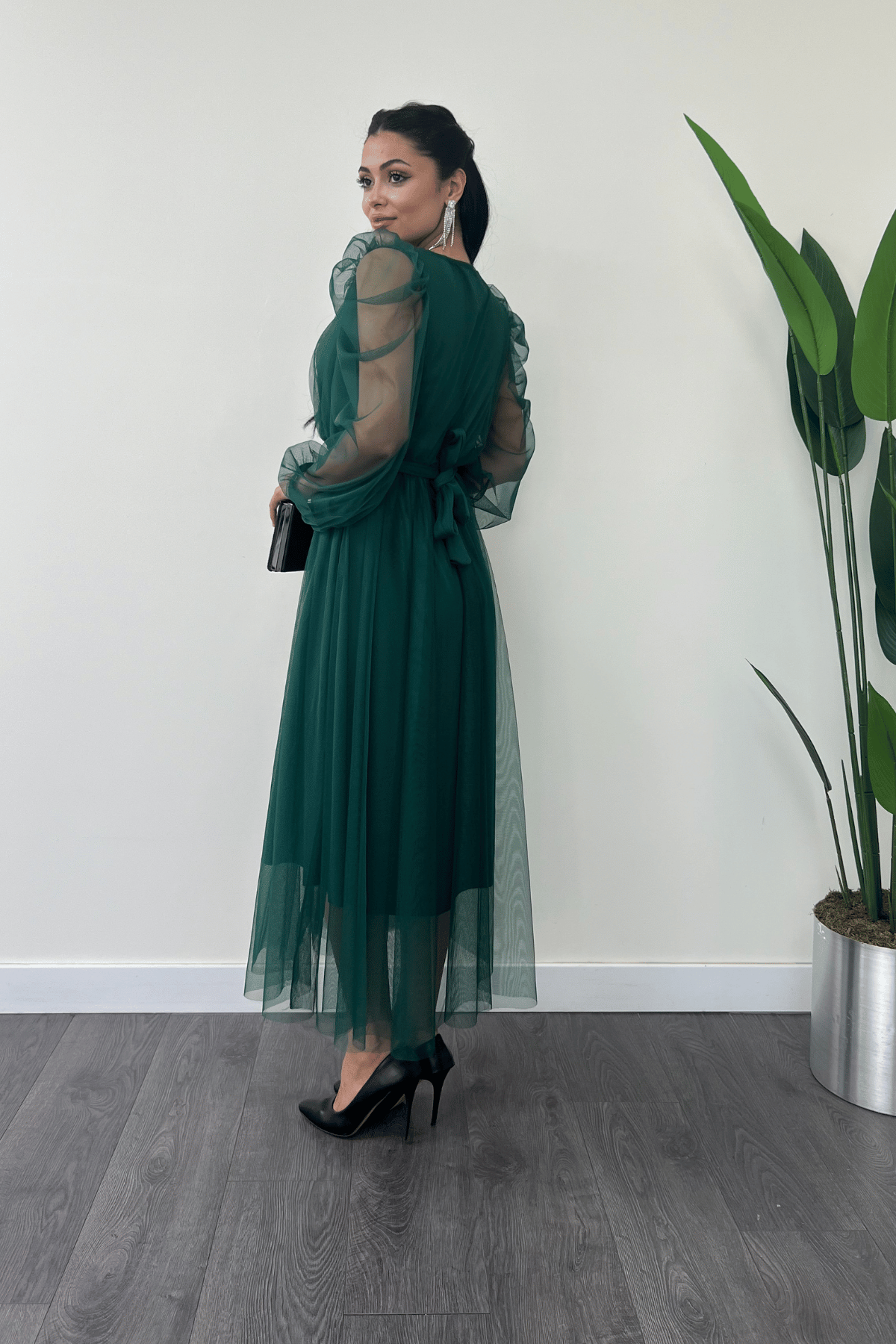 Tül Kumaş Kruvaze Yaka Taş Kemer Detaylı Elbise - ZÜMRÜT YEŞİL