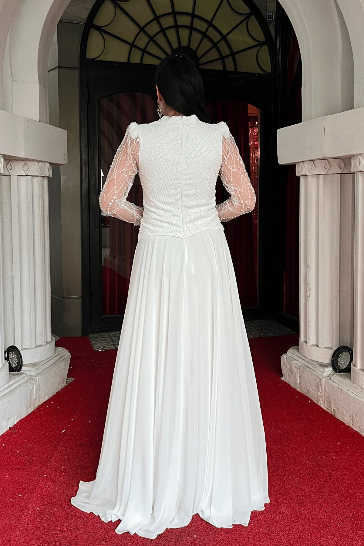 Üst Boncuk Detaylı Alt Şifon Elbise - BEYAZ