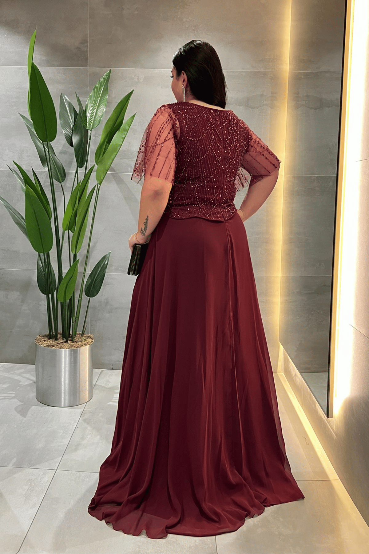 Üst Boncuklu Kumaş Alt Şifon Elbise - BORDO