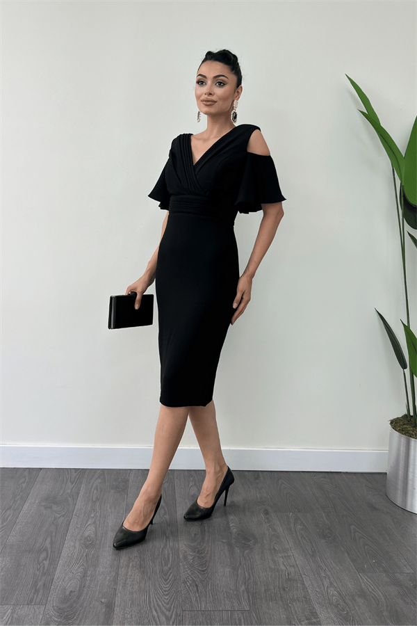 Atlas Kumaş Büzgü Detaylı Kalem Elbise - SİYAH