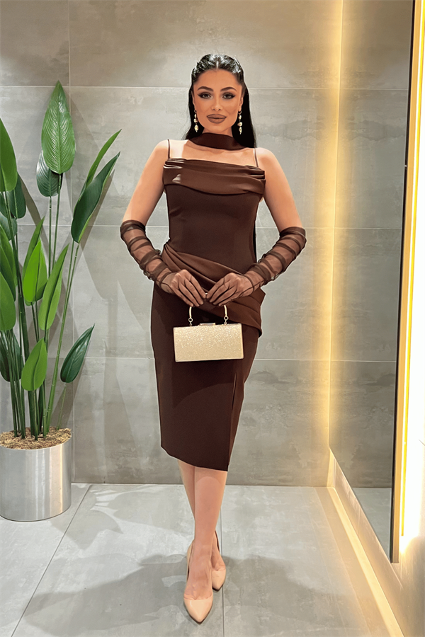 Atlas Kumaş Degaje Yakalı Eldiven Detaylı Kalem Elbise - KAHVERENGİ