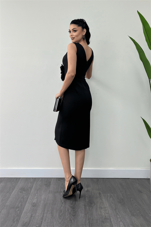 Atlas Kumaş Gül Detaylı Kalem Elbise - SİYAH