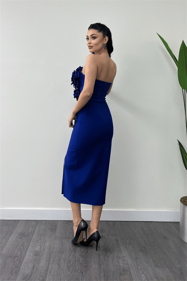 Atlas Kumaş Gül Detaylı Straplez Kalem Elbise - SAKS MAVİ