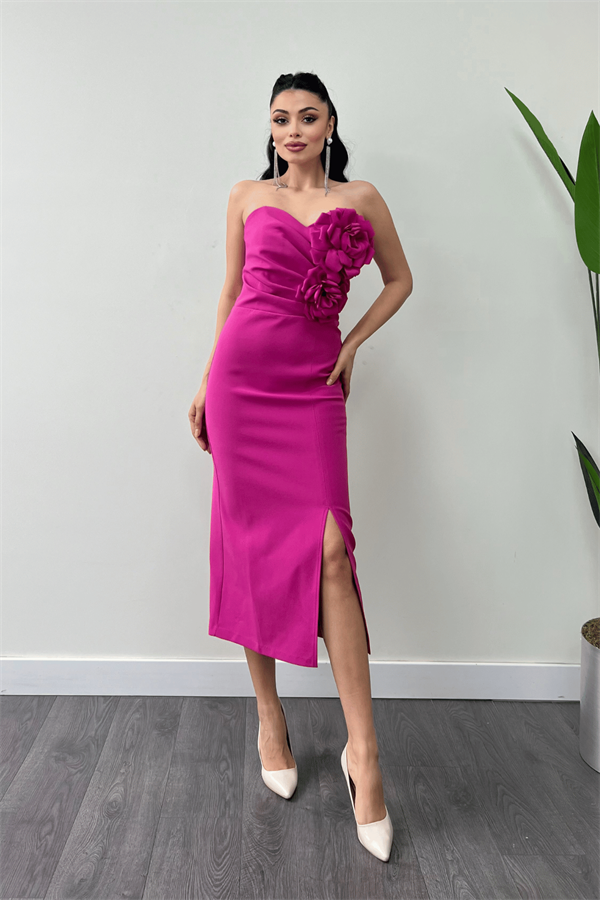 Atlas Kumaş Gül Detaylı Straplez Kalem Elbise - FUŞYA