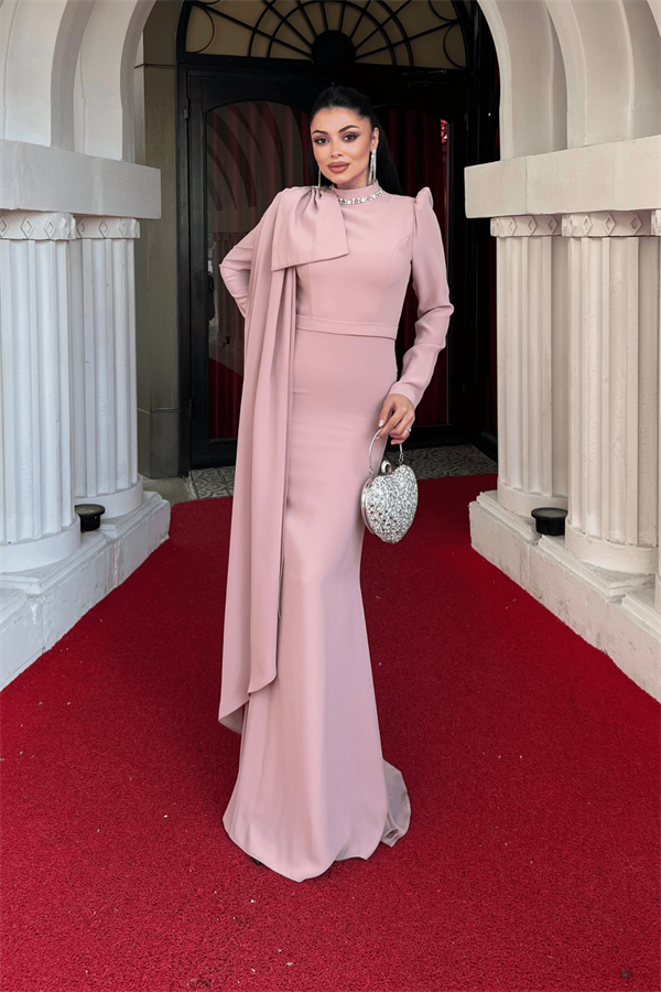 Atlas Kumaş Omuz Şal Detaylı Balık Elbise - PUDRA