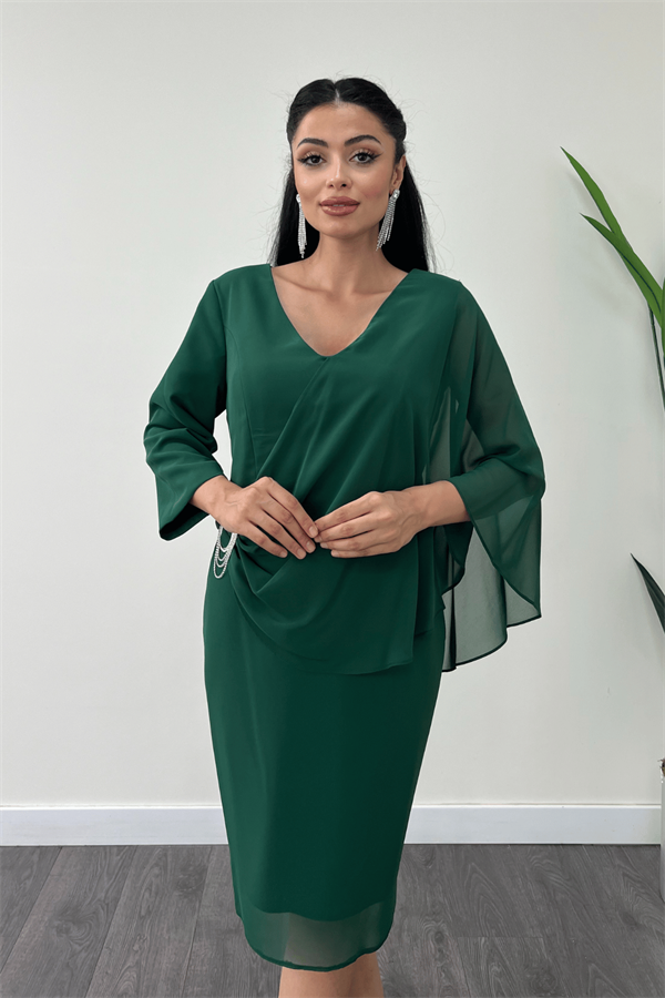 Atlas Kumaş Şifon Broş Detaylı Kalem Elbise - ZÜMRÜT YEŞİL