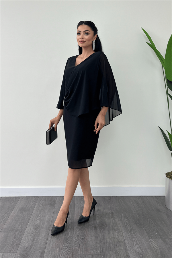 Atlas Kumaş Şifon Broş Detaylı Kalem Elbise - SİYAH