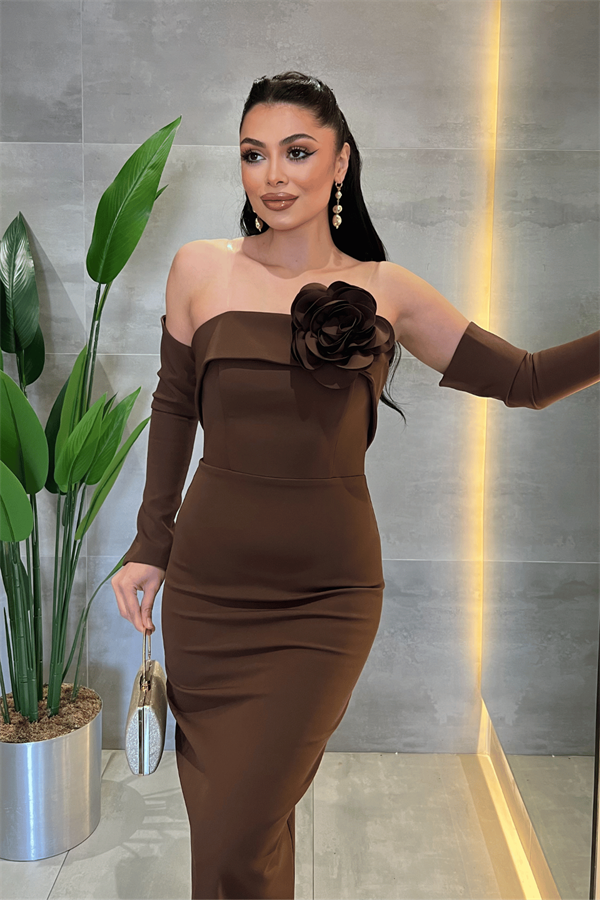 Atlas Kumaş Straplez Eldiven Detaylı Elbise - KAHVERENGİ