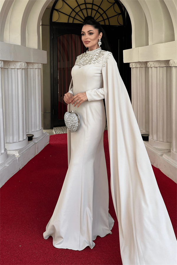 Atlas Kumaş Taşlı Pelerin Detaylı Balık Elbise - BEJ