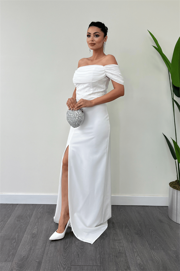 Atlas Kumaş Yaka Şifon Pliseli Ve İnci Detaylı Elbise - BEYAZ