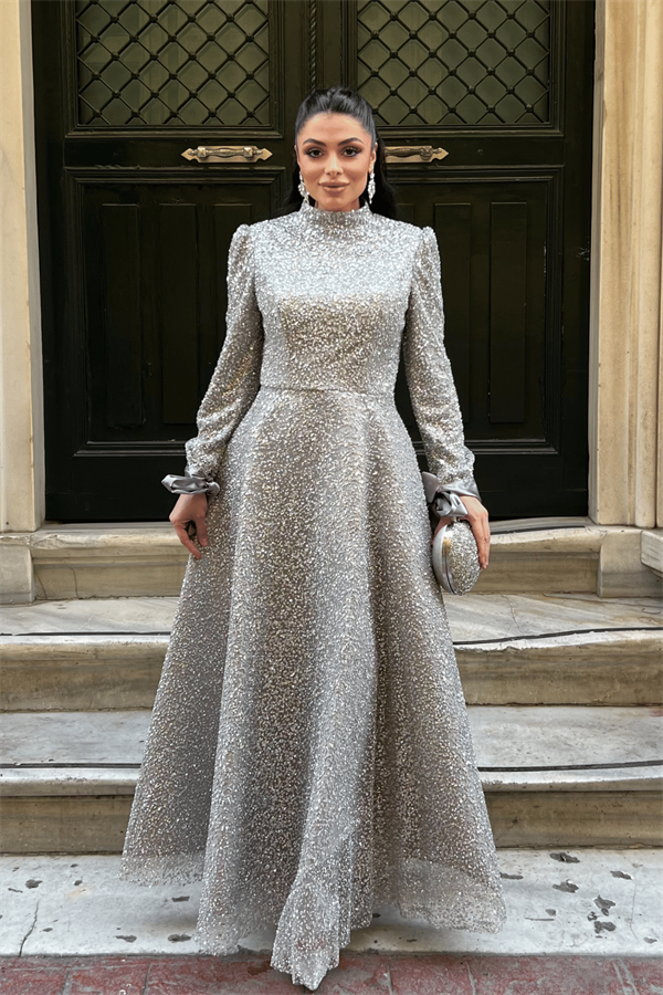 Boncuklu Kumaş Saten Detaylı Abiye Elbise - GRİ